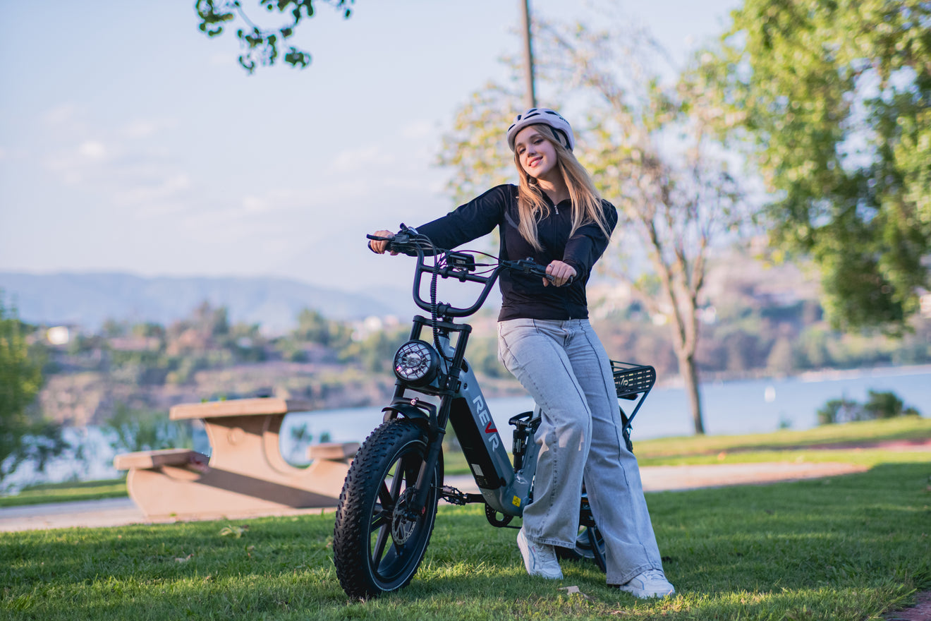 REVR City Electric Bike CM7s