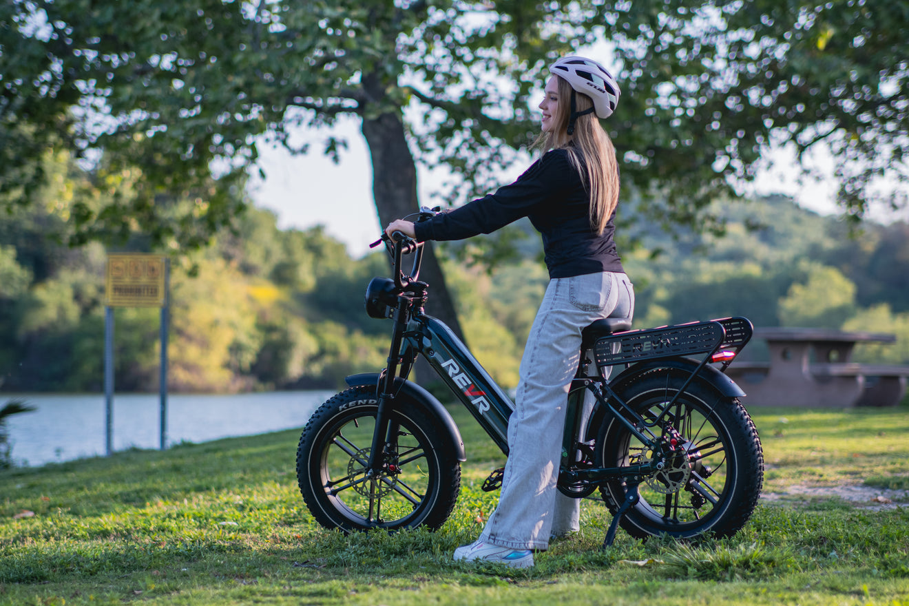 REVR City Electric Bike CM7s